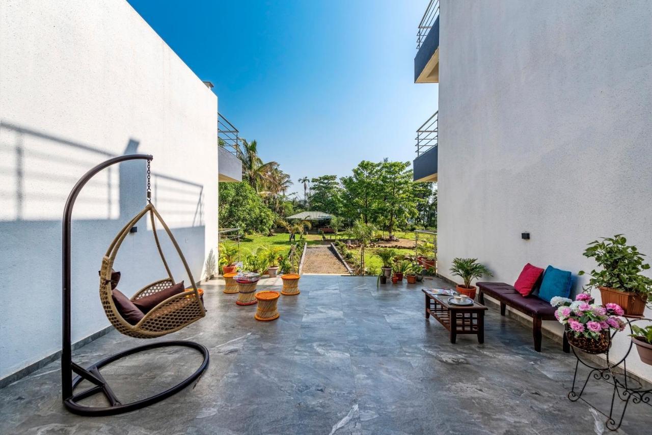 Saffronstays Lakeview Nivara - Farm Stay Villa With Private Pool Near Пуна Экстерьер фото