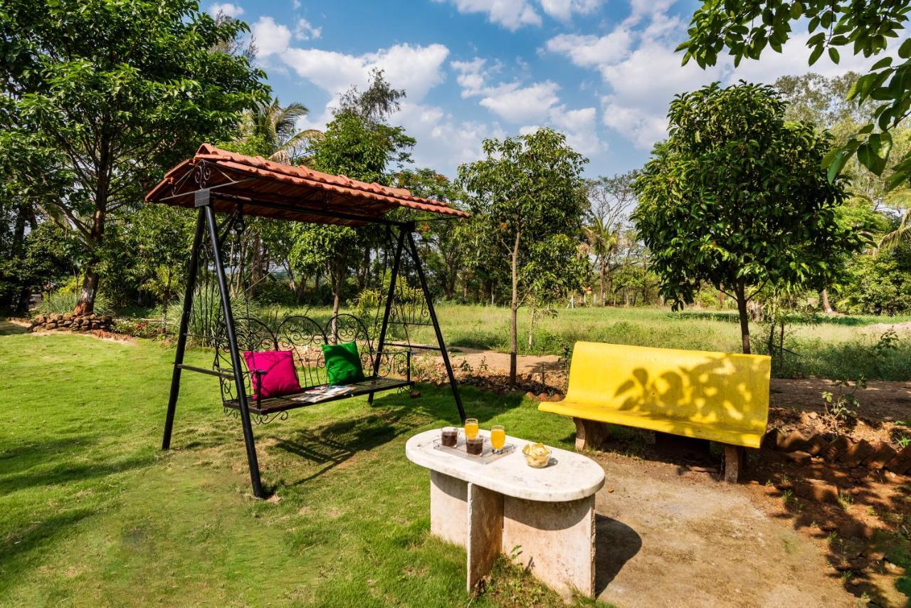 Saffronstays Lakeview Nivara - Farm Stay Villa With Private Pool Near Пуна Экстерьер фото