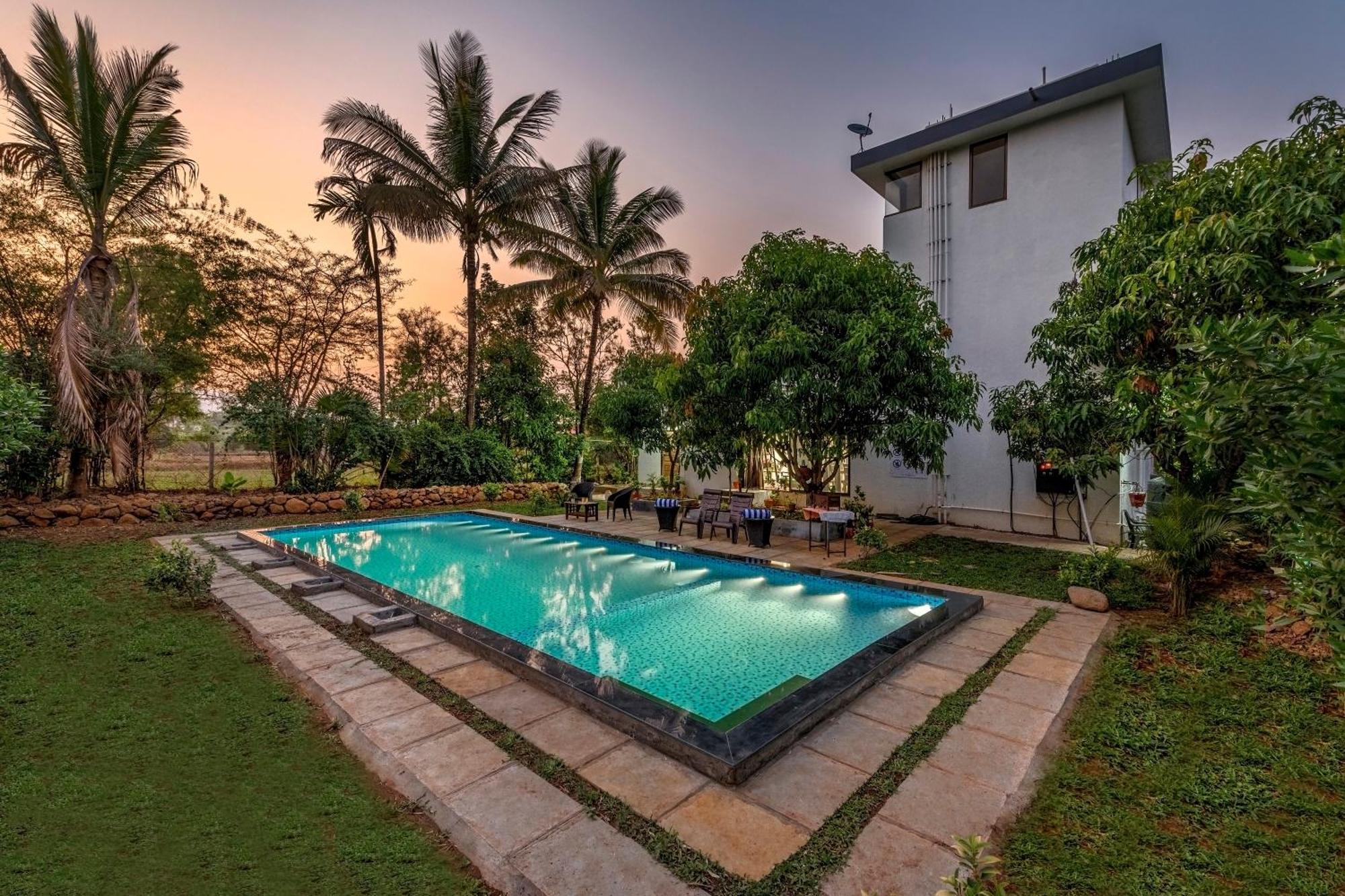 Saffronstays Lakeview Nivara - Farm Stay Villa With Private Pool Near Пуна Экстерьер фото