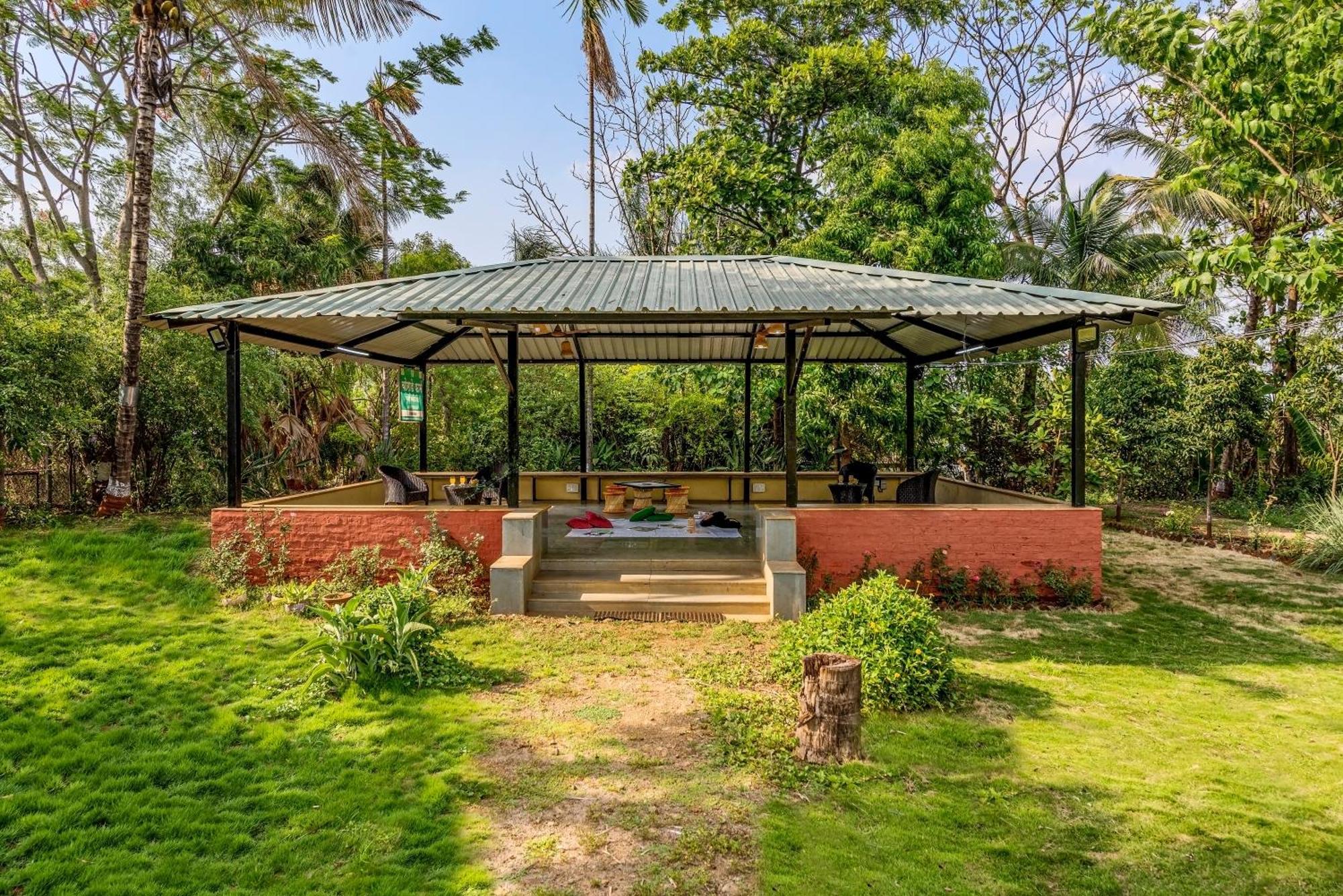 Saffronstays Lakeview Nivara - Farm Stay Villa With Private Pool Near Пуна Экстерьер фото